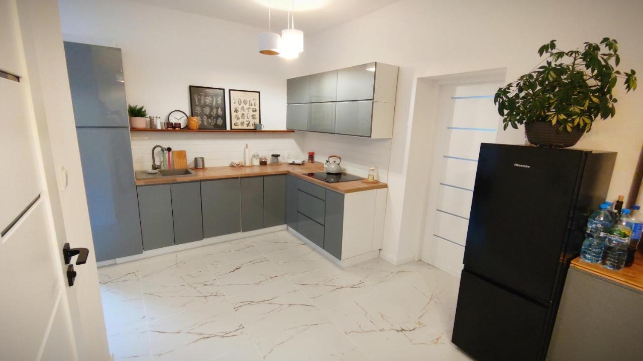 דירות ואלבריץ' B&D Apartament Chelmiec מראה חיצוני תמונה